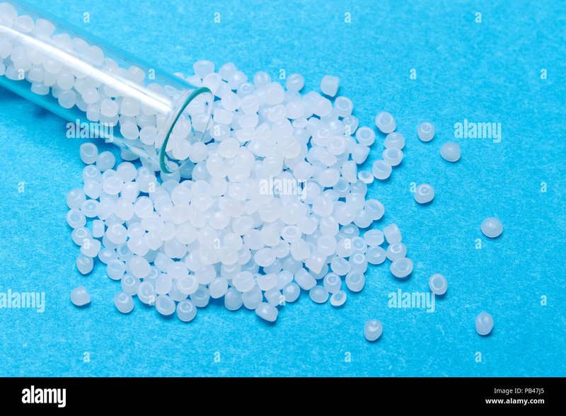 Plastic Pellets 038 - plastic granules