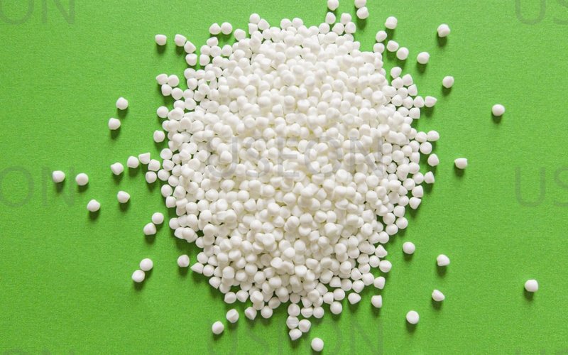Plastic Pellets 044 - plastic granules